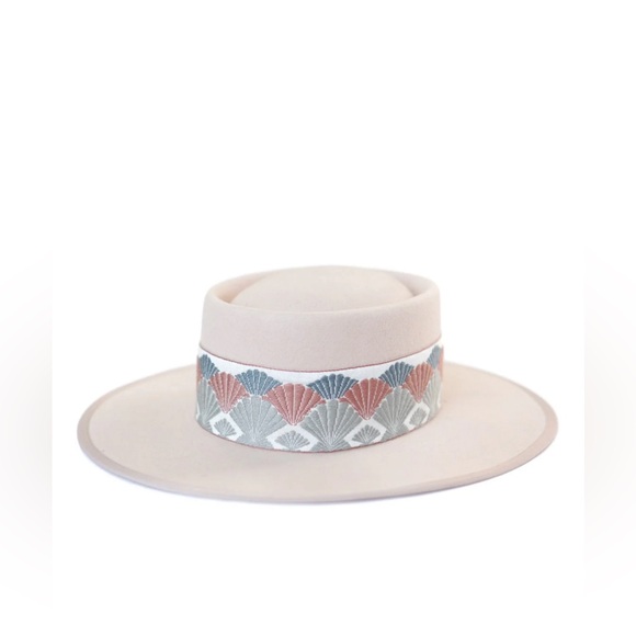 Olivia & Pique Jelena Blush Shell Design Brimmed Hat - Picture 2 of 2